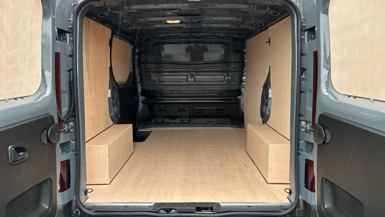 Renault Trafic Swb Diesel SL30 Blue dCi 130 Advance [Safety] Van